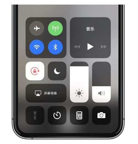 西安苹果14维修店分享iPhone 14手电筒按键灰了怎么办 