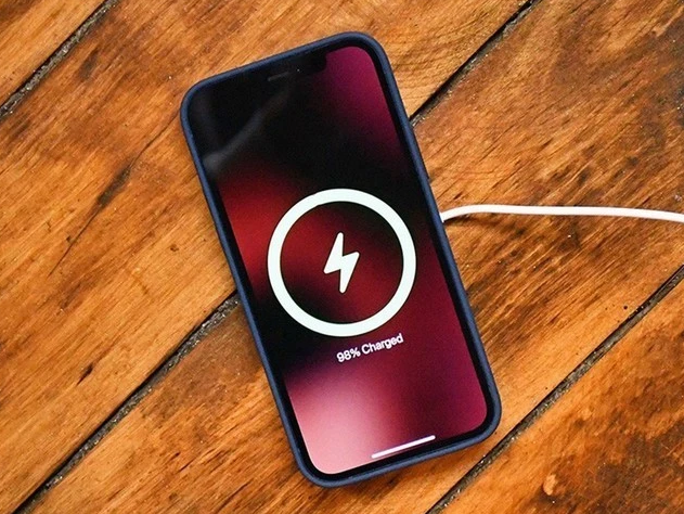 西安苹果手机维修分享iPhone 12可以随便充电吗 