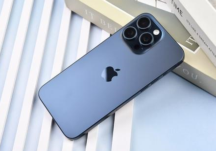 西安苹果维修点分享iPhone 15 Pro Max屏幕更换全新实操风险 
